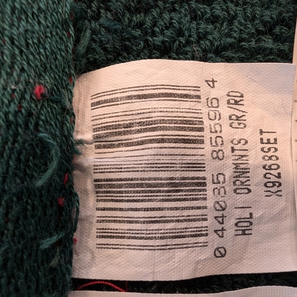 Vintage Red Christmas Holiday Towel set Green Gold Holly Ornaments Set Of 3 - Picture 16 of 16